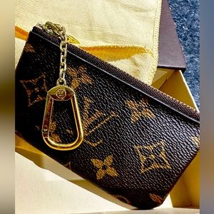Authentic LV unisex credit card wallet with key chain